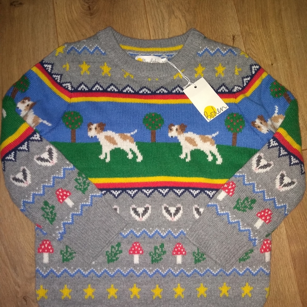 NWT mini Boden sweater Dog Sweater Size 6-7Yrs